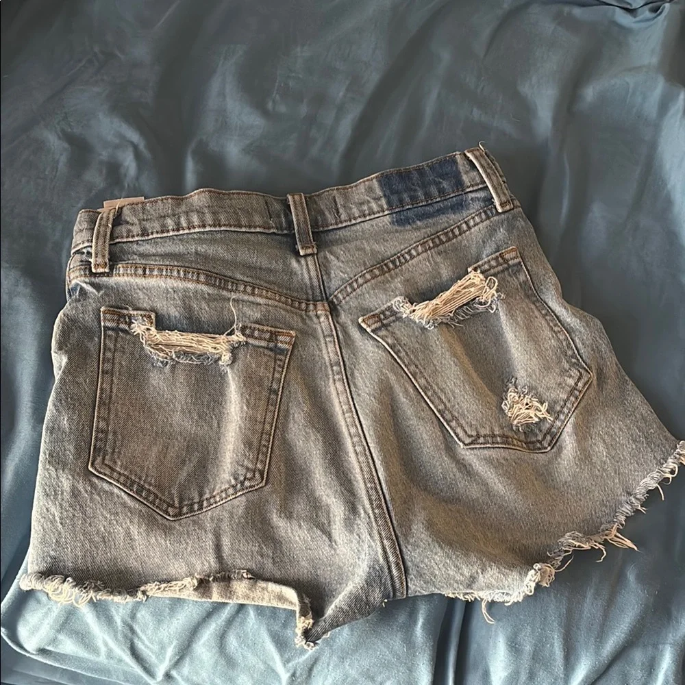 Abercrombie & Fitch Blue Jean Shorts Distressed High-Waisted - Picture 3 of 3
